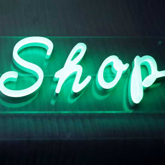 Colorido RGB LED acrílico impermeable neón carta para exhibición de tienda